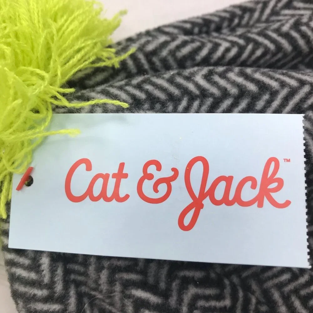 Cat and Jack Girl's Gloves and Hat Zig Zag Gray Green Pom New